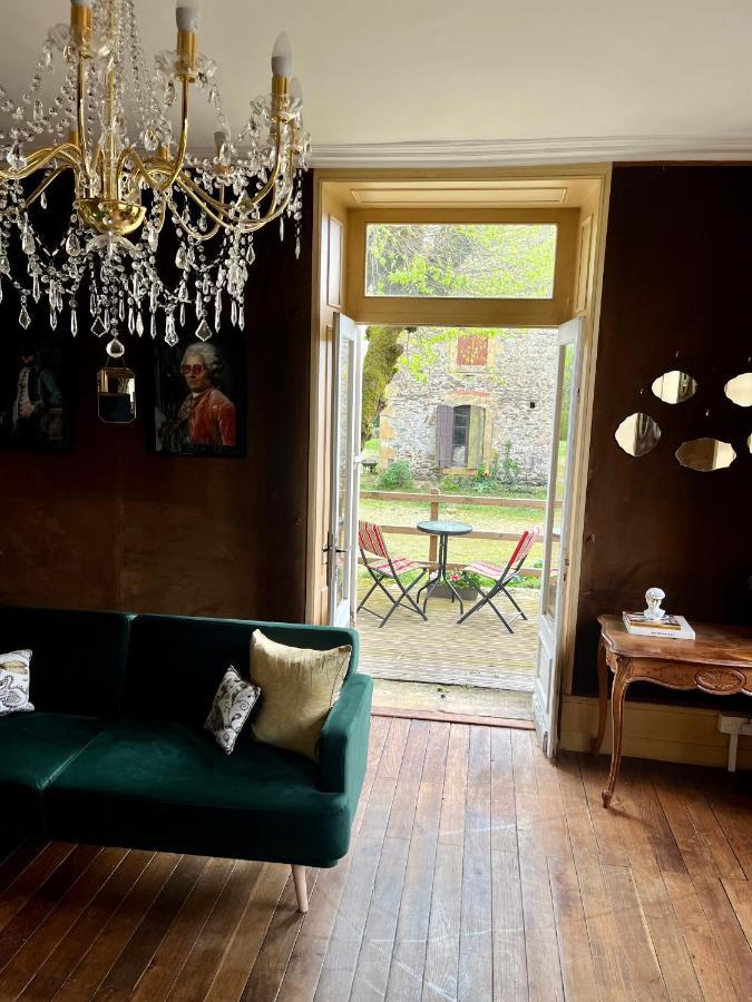 Maison De Mags & Mags Bed and Breakfast Lanouaille Exterior foto