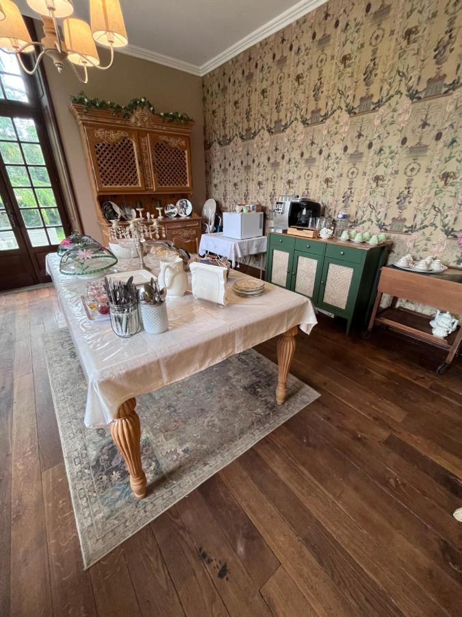 Maison De Mags & Mags Bed and Breakfast Lanouaille Exterior foto
